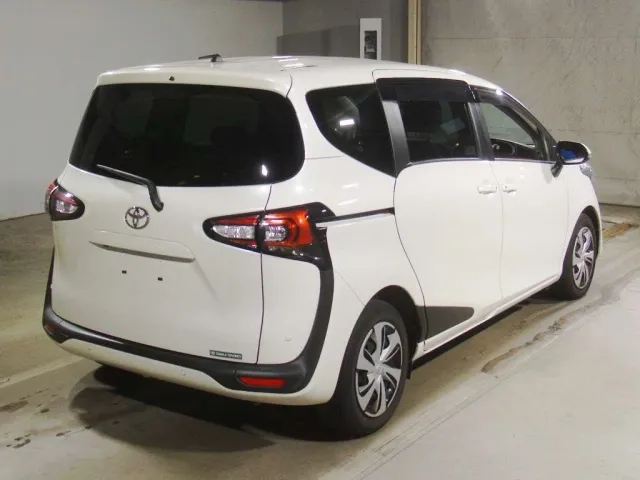 TOYOTA SIENTA 2022
