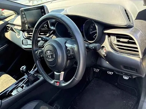 TOYOTA C-HR 2023